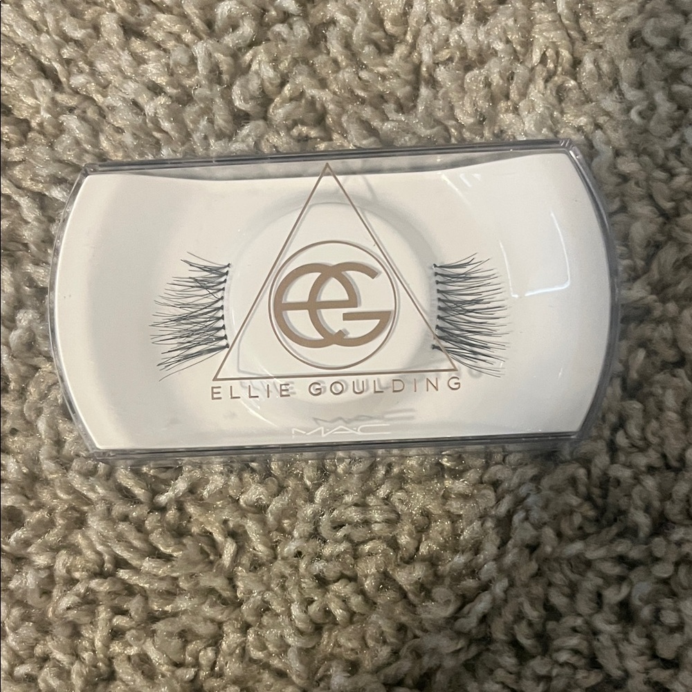 MAC Cosmetics Ellie Goulding Lashes - Black